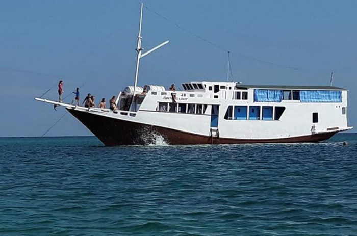 4 Days 3 Nights Lombok to Komodo Boat Tour